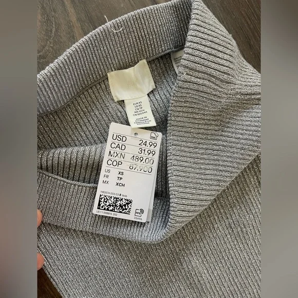 New with tag H&M Light silver Gray Rib Knit Skirt size XS - Picture 6 of 6